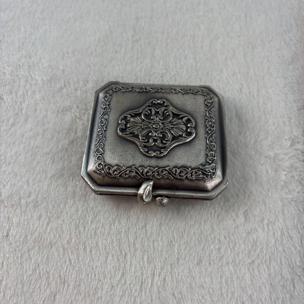 Vintage Ornate Pewter Victorian Repoussé Style Purse Makeup Vanity Accessory 80s